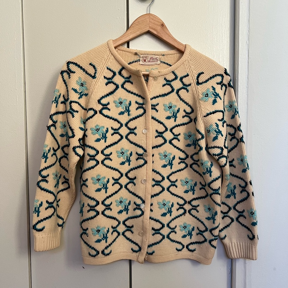 Vintage Floral Wool Sweater - Fair Isle Cottage